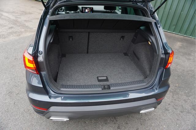 Seat Arona 1.0 EcoTSI FR 116pk Automaat Business + Camera/ Keyless/ Carplay/ LED/ Stoelverwarming/ Nieuwstaat!