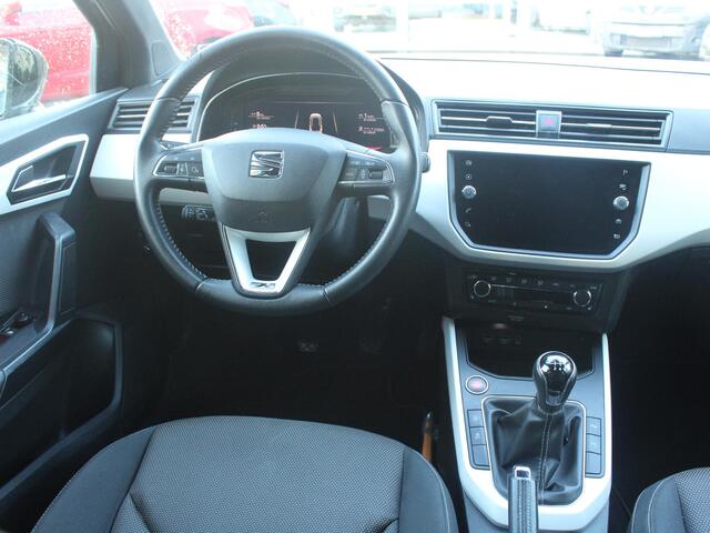 Seat Arona 1.0 TSI Xcellence Business Intense | 115 PK | NAVIGATIE | TREKHAAK | ACHTERUITRIJCAMERA |