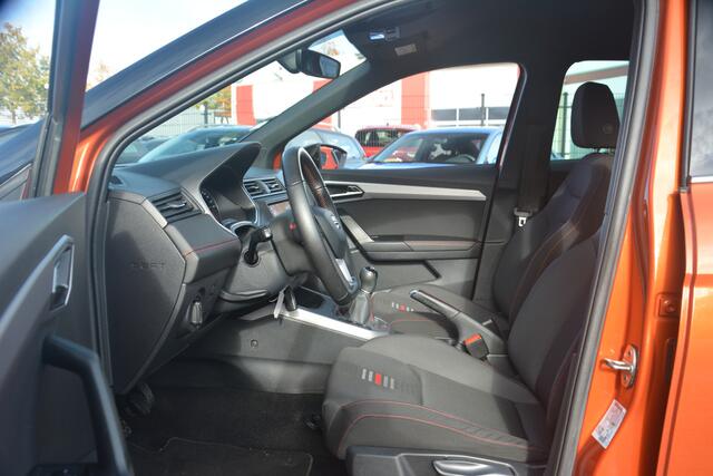 Seat Arona 1.0 TSI FR | Navigatie | Full link | Drive mode | Cruise-control | PDC | DAB+ |