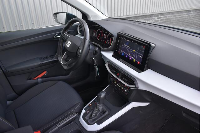 Seat Arona 1.0 TSI DSG Style Business Intense Virtual cockpit, Trekhaak, Cruise, Carplay, Stoelverwarming, PDC