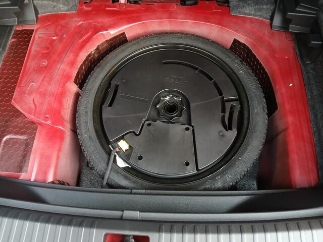 Seat Arona 1.5 TSI (150pk) FR Business Intense + Beats audio + 18 inch etc.etc.