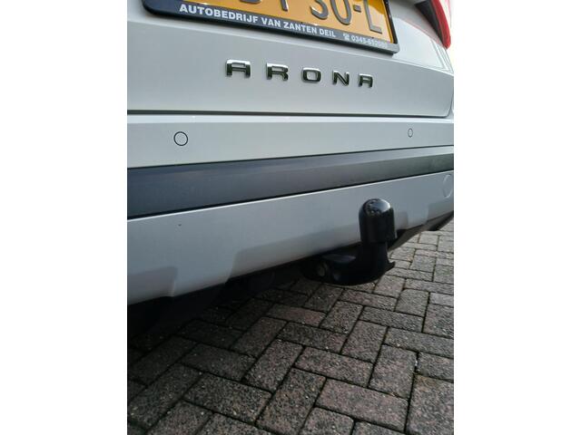 Seat Arona 1.0 TSI Xcellence + LED + Navi + Winterpakk. + Trekhaak etc. etc.