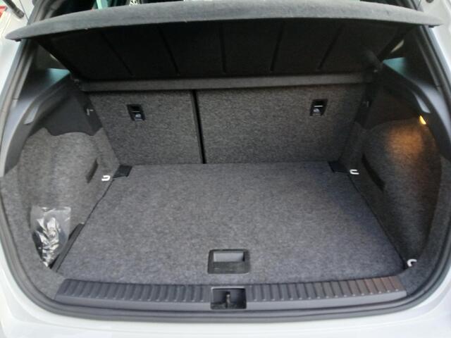 Seat Arona 1.0 TSI Xcellence + LED + Navi + Winterpakk. + Trekhaak etc. etc.