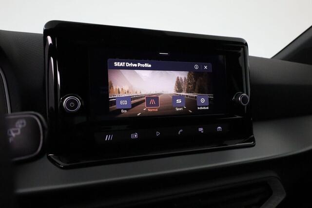 Seat Arona FR Business Connect 1.0 EcoTSI 70 kW / 95 pk | Black Edition | Cam | LED | Park Asssit | Stoelverwarming | Keyless | 18 inch