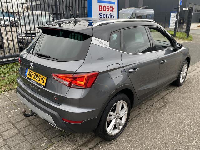 Seat Arona 1.0 TSi DSG7-automaat FR Business met o.a. navigatie, camera, cruise control, parkeersensoren, etc.