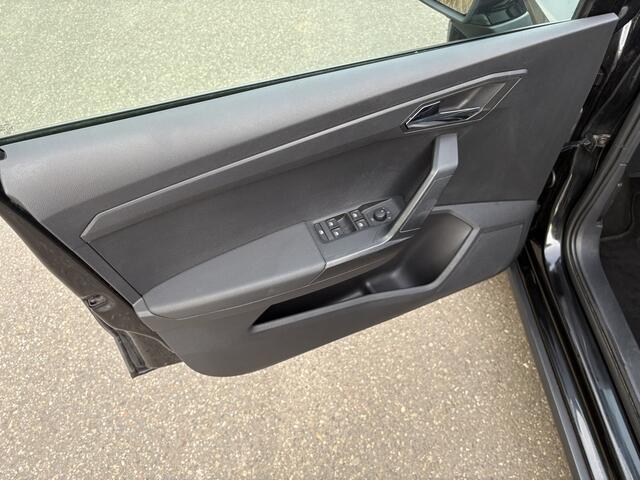 Seat Arona 1.0 TSI Style Business Intense / AUTOMAAT / NAVI / CRUISE