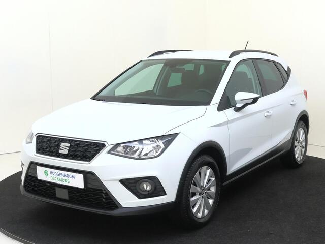 Seat Arona 1.0 TSI Style | Achteruitrijcamera | Cruise control | CarPlay | Airco | Elektrisch verstelbare buitenspiegels | Bluetooth |
