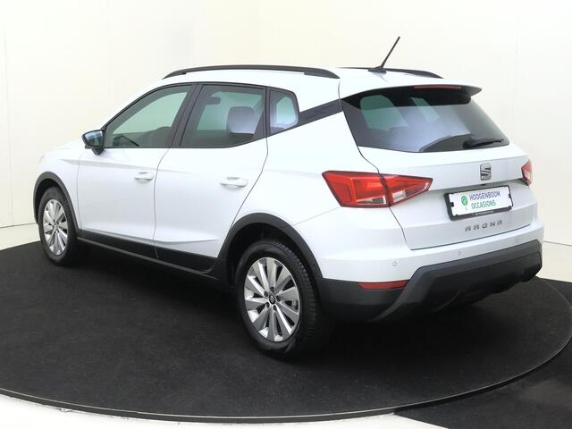 Seat Arona 1.0 TSI Style | Achteruitrijcamera | Cruise control | CarPlay | Airco | Elektrisch verstelbare buitenspiegels | Bluetooth |