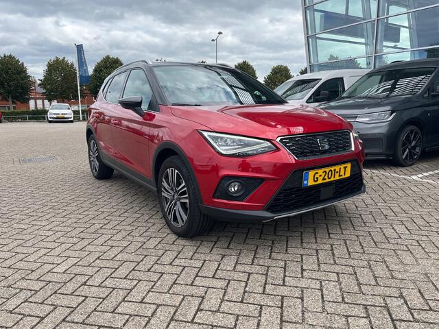 Seat Arona 1.0 TSI Xcellence Business Intense / Digitale Cockpit / LED / Achteruitrijcamera / Dodehoek Sensor / Stoelverwarming