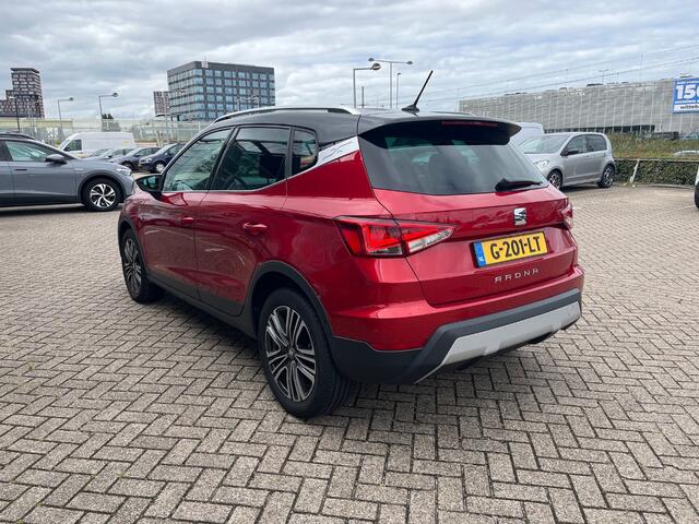 Seat Arona 1.0 TSI Xcellence Business Intense / Digitale Cockpit / LED / Achteruitrijcamera / Dodehoek Sensor / Stoelverwarming