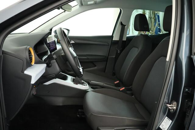 Seat Arona 1.0 TSI Style / LED / CarPlay / All season / Cruise control