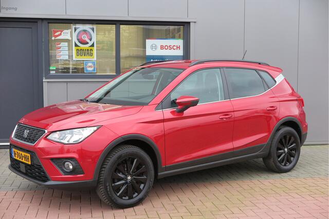 Seat Arona 1.0 TSI 95PK Xcellence Launch Edition Navigatie , Parkeersensoren , Climate control, Lichtmetalen velgen. .