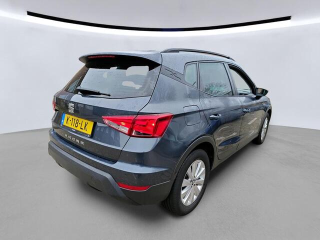 Seat Arona 1.0 TSI Style Business Intense Navigatie / Camera / Parkeersensoren / Airco (Clima) / App-connect