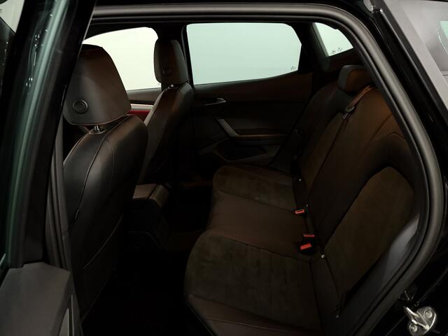 Seat Arona 1.5 FR Business Connect Half leder, Camera, Navi, Clima, Virtual desk, Cruise control, Rijstrook correctie, 150PK