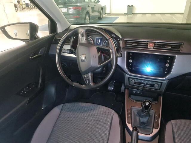 Seat Arona 1.0 TSI 95pk Style Navigatie Clima PDC Privacy glas