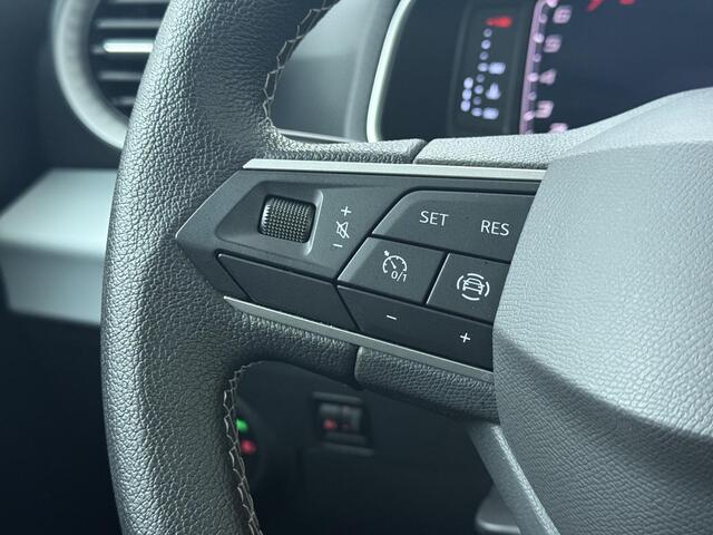 Seat Arona 1.0 TSI Style Business Intense | 95 PK | Multifunctioneel stuurwiel | Stoelverwarming | Parkeersensoren |