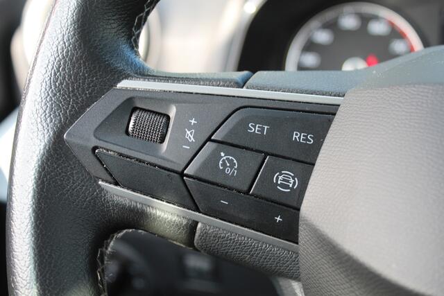 Seat Arona 1.0 TSI Style//Ecc//Carplay!!