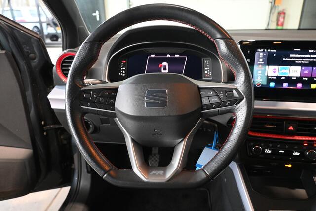 Seat Arona 1.0 TSI FR Business Intense Clima Navigatie Carplay Stoelverwarming Rijklaarprijs Inruil Mogelijk!