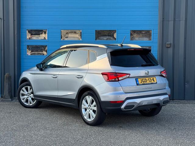 Seat Arona 1.0 TSI Xperience Connect | 17 inch lichtmetalen velgen Dynamic (Nuclear Grey) | Airco (automatisch) | Android auto