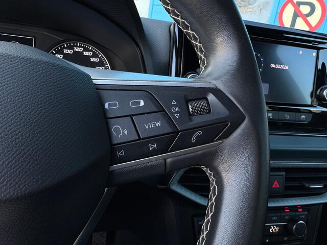 Seat Arona 1.0 TSI Xperience Connect | 17 inch lichtmetalen velgen Dynamic (Nuclear Grey) | Airco (automatisch) | Android auto