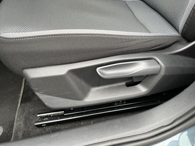 Seat Arona 1.0 TSI Style Business Intense / KEYLESS/ PARK. SENSOREN + CAMERA/ CRUISE/ NAVI/ FULL LINK/ CLIMA/ DAB/ DODE HOEK