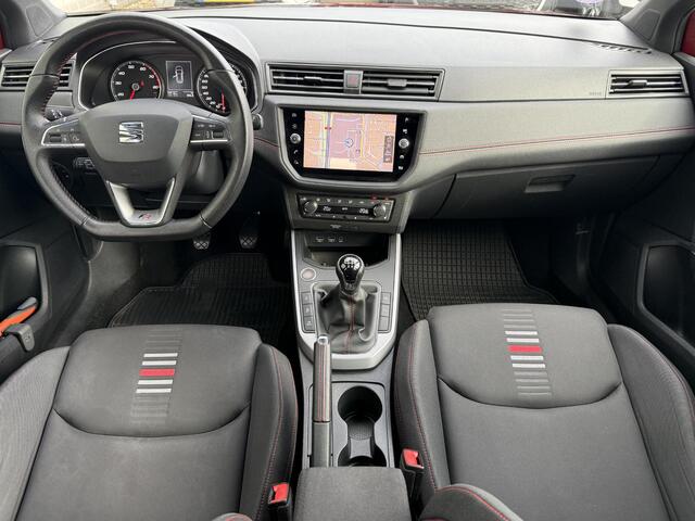 Seat Arona 1.5 TSI EVO FR Business Intense / Navigatie / Cruise Control / Stoelverwarming / All Seasonbanden / Dodehoek Detectie / Climate Control / Camera / Apple CarPlay/Android Auto /