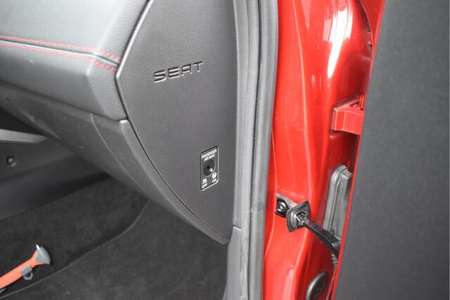 Seat Arona 1.0 TSI FR Business Intense Plus , SUPER NETTE AUTO,ORGINEEL NEDERLANDS , BOEKJES,NAP EN ONDERHOUDSHISTORIE