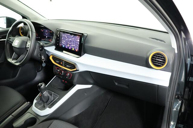 Seat Arona 1.0 TSI Style / LED / CarPlay / All season / Cruise control