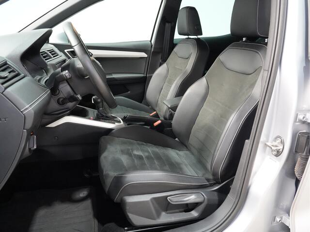 Seat Arona 1.0 TSI 115pk DSG Xcellence Navigatie Leer/Alcantara 17"velgen Camera Led Parkassist 140