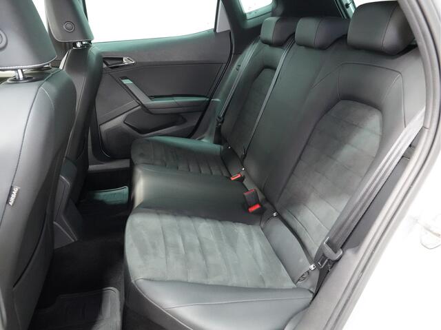 Seat Arona 1.0 TSI 115pk DSG Xcellence Navigatie Leer/Alcantara 17"velgen Camera Led Parkassist 140