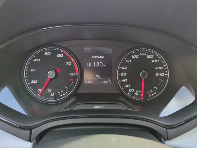 Seat Arona 1.0 TSI Style App-connect / Parkeersensoren / Airco (Clima) / 16"LM velgen