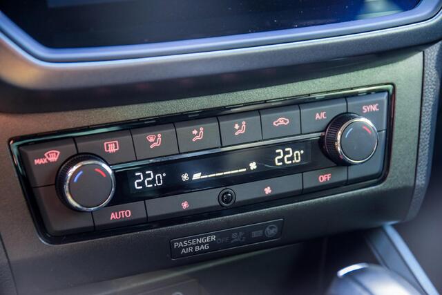 Seat Arona 1.0 TSI Style Business Intense | Carplay | Digital Dash | Automaat | Navigatie | Camera