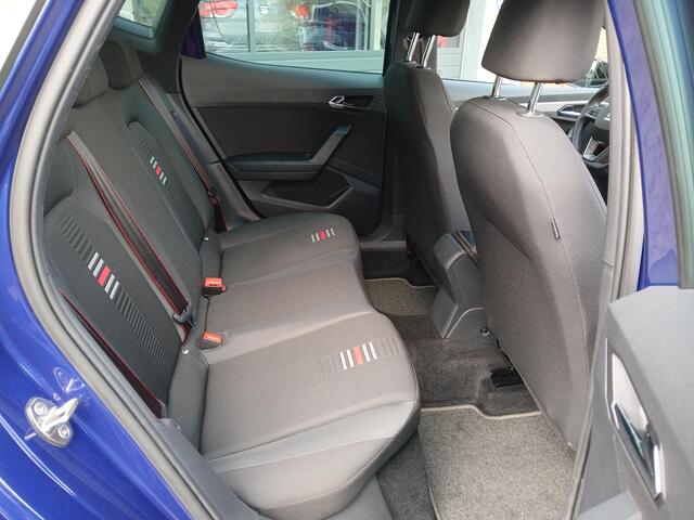 Seat Arona 1.5 TSI (150pk) FR Business Intense + Beats audio + 18 inch.+ Trekhaak etc.etc.