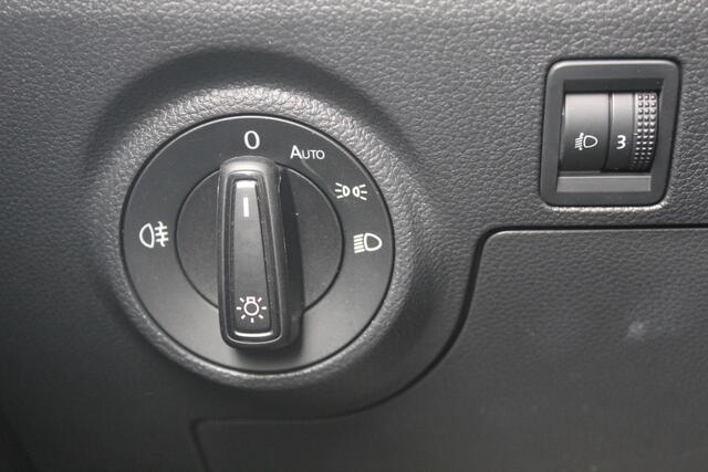 Seat Arona 1.0 TSI FR Business Connect Stoelverwarming l Achteruitrij camera l PDC l Applecarplay/ Android auto