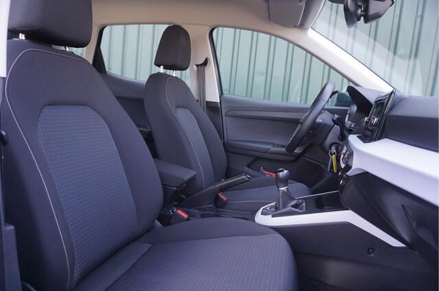 Seat Arona 1.0 TSI Style + LED/ Cruise/ Carplay/ Airco/ All season / Garantie!