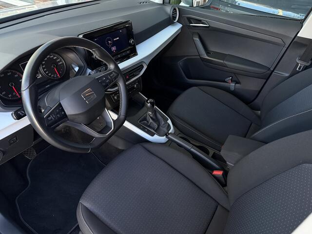 Seat Arona 1.0 TSI Style | applecarplay/android auto | 17 inch velgen | cruisecontrol |