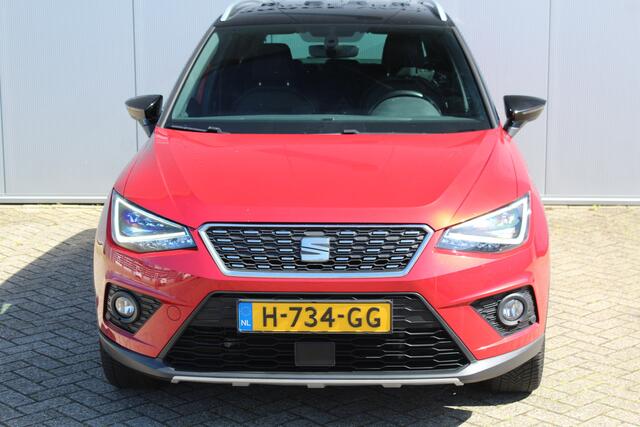 Seat Arona 1.0-115pk TSI Xcellence Business Intense AUTOMAAT ! Gun uzelf het plezier en comfort van een automaat ! Autm. airco dual, cruise cntrl, LM wielen, keyless entry-keyless go, camera, parkeersensoren v en a, dodehoek ass., LED verl., navigatie, telefoonvoorb