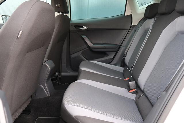 Seat Arona 1.0 TSI Style Business Intense | Camera | Adaptieve Cruise Control | DAB+ radio | Climate Control | Parkeersensoren