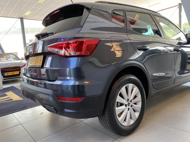 Seat Arona 1.0 EcoTSI Style Automaat, Lage Kilometerstand,Apple Carplay Android/Auto,Virtual cockpit,Spraakbediening,Parkeersensoren,Lane assist,Airco,Cruisecontrol,Nieuwstaat