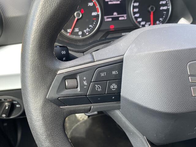 Seat Arona 1.0 TSI Style Met 33.069Km!! | Stoelverwarming | Cruise Control | Airco | Trekhaak | RIJKLAARPRIJS INCL 12 MAANDEN GARANTIE EN BEURT