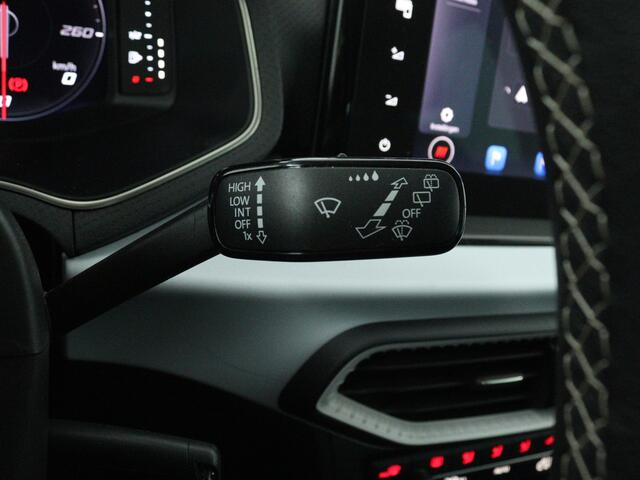 Seat Arona 1.0 TSI Style Business Intense | Virtual Cockpit | Stoelverwarming | Climate Control | Navigatie | Parkeersensoren | Apple Carplay/Android Auto |