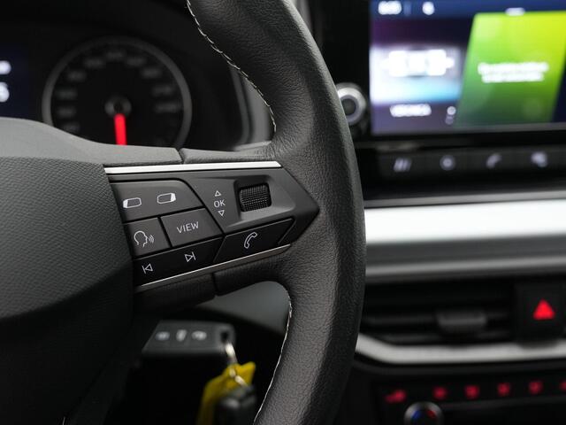 Seat Arona 1.0 TSI 95 pk Style | Parkeersensoren achter | Carplay | Cruise Control | 2-zone Climatronic