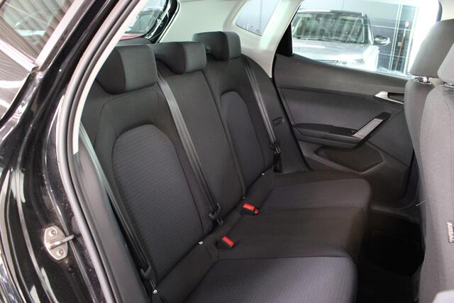 Seat Arona 1.0 TSI Style Business Connect / Stoelverwarming / Virtual cockpit / LED koplampen / Apple carplay Android auto /