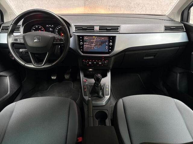Seat Arona 1.0 TSI Intense Sport (APPLE CARPLAY, GROOT NAVI, CLIMATE, KEYLESS, CAMERA, SPORTSTOELEN, ADAPTIVE CRUISE, GETINT GLAS, NIEUWE APK, NIEUWSTAAT)