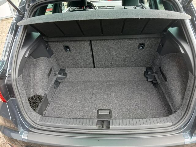Seat Arona 1.0 TSI (116 PK) FR DSG-7 Business Intense +Beats audio+Alcantara+18 inch+Camera, etc. slechts 44.000km!!