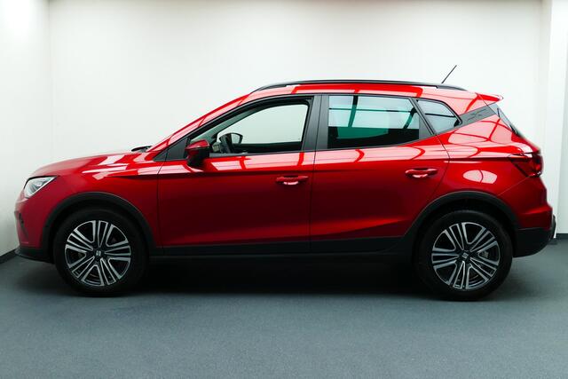 Seat Arona 1.0 EcoTSI Style Business Connect. Adap Cruise, Carplay/Android Navi, Camera, Clima