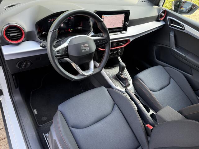 Seat Arona 1.0 EcoTSI 116pk DSG FR Business Connect l ACC l BLISS l CAMERA l ECC l NAVI l LED l 8.000km