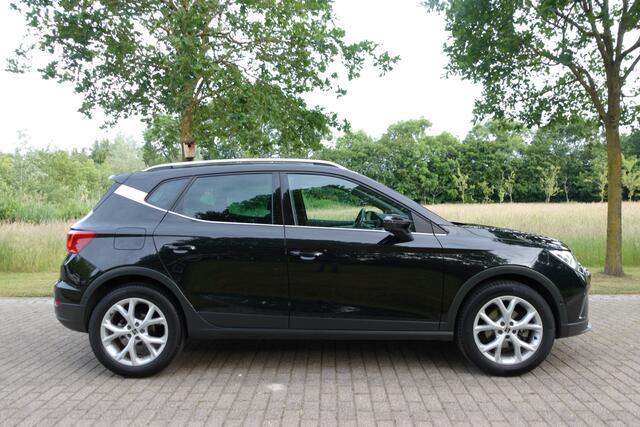 Seat Arona 1.0 TSI FR Business Intense | Trekhaak | ACC | CarPlay | Camera | Stoelverwarming |