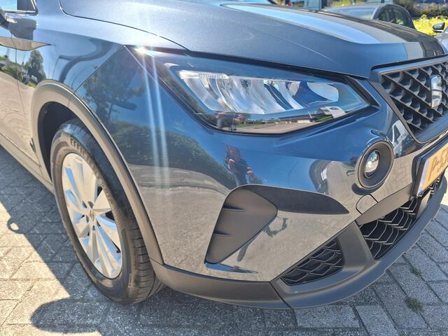 Seat Arona 1.0 TSI Style Business Intense App-Connect / Parkeersensoren / Navigatie / Airco / Bluetooth HAL