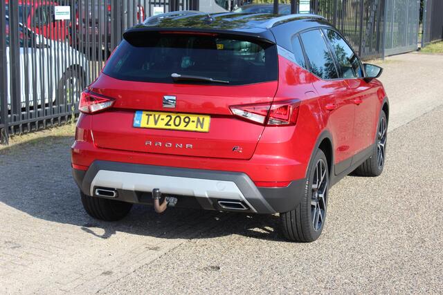 Seat Arona 1.0 TSI FR Business Intense, Trekhaak!